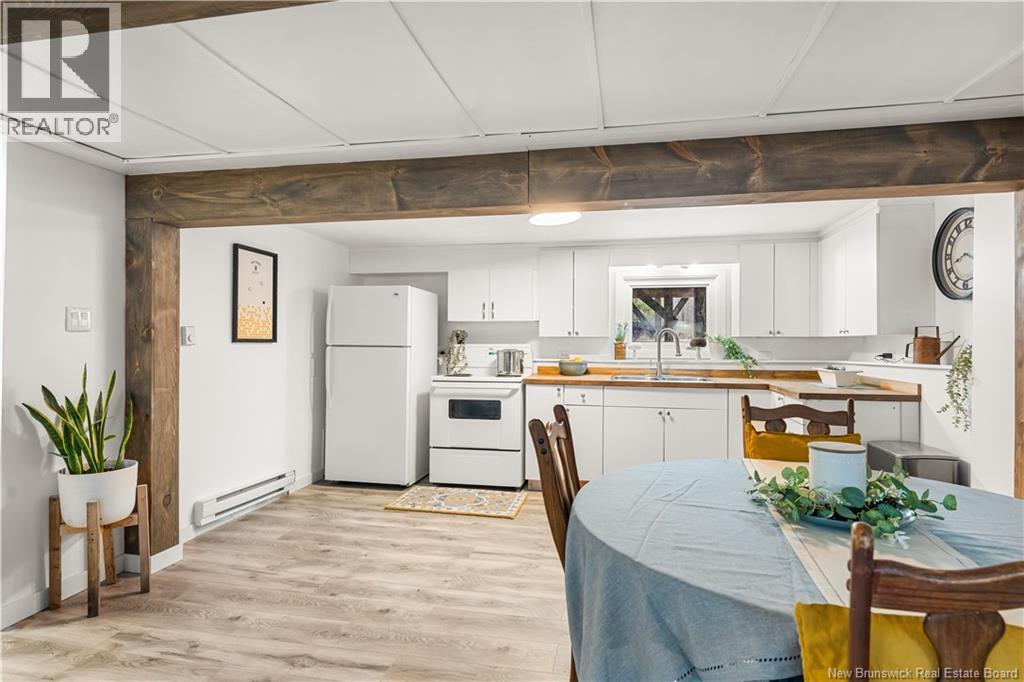 857 MAPLETON Road - 31