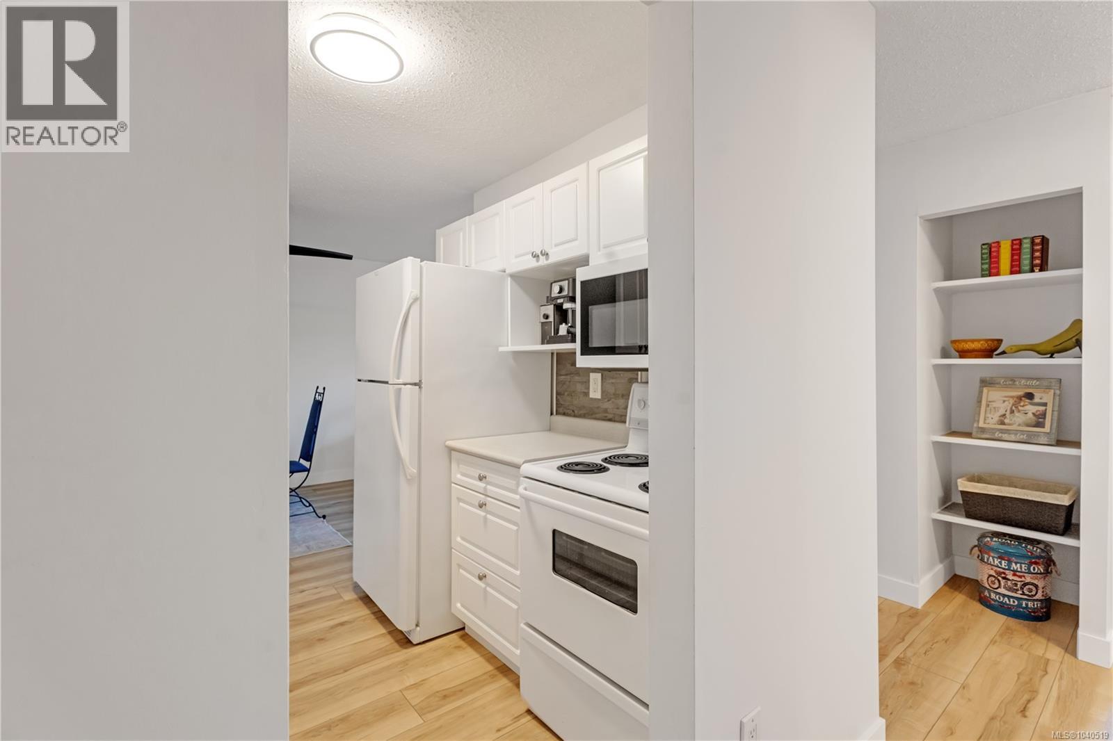 #109 3251 Cowichan Lake Rd - 19