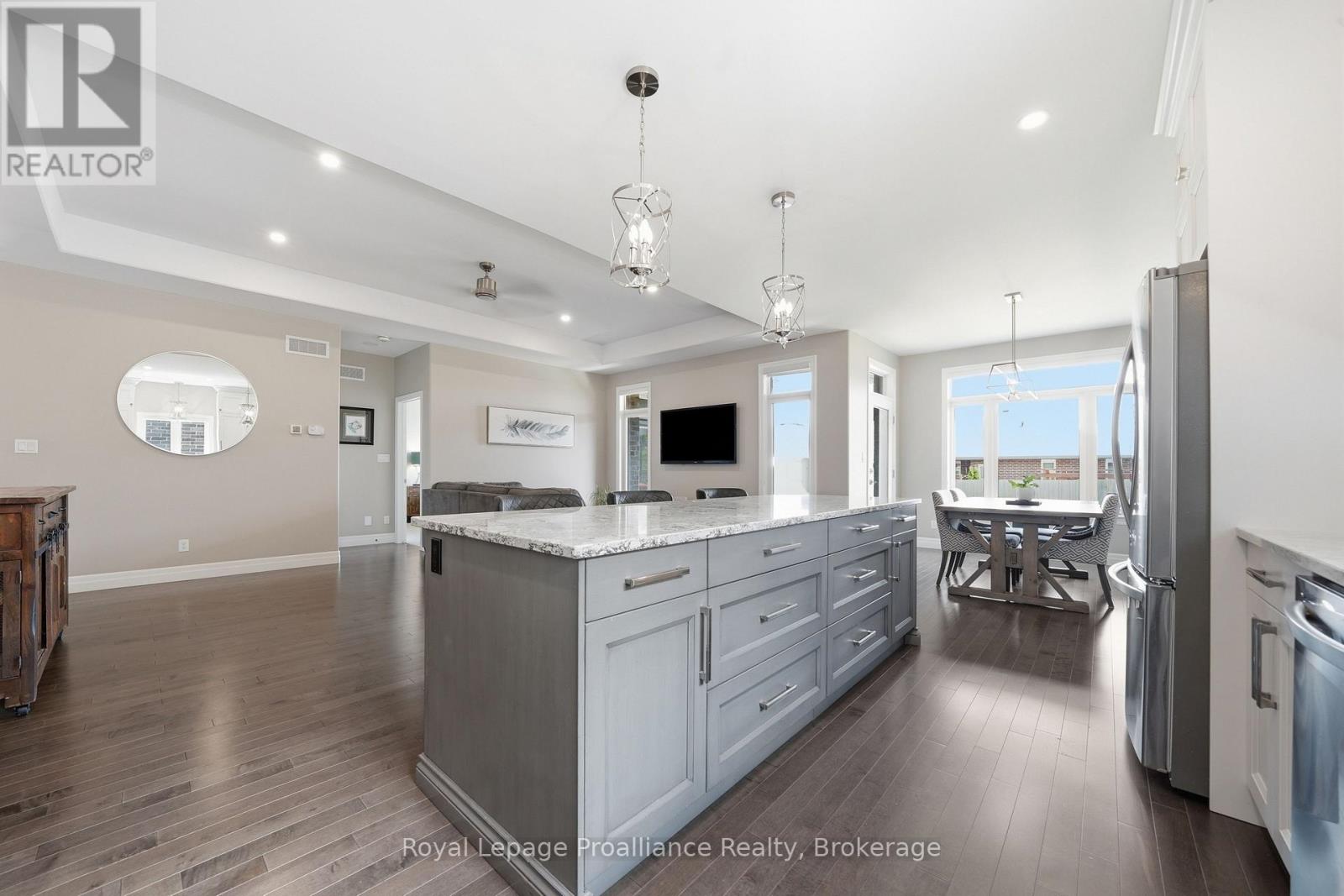 5 BEL AIR CRESCENT - 15