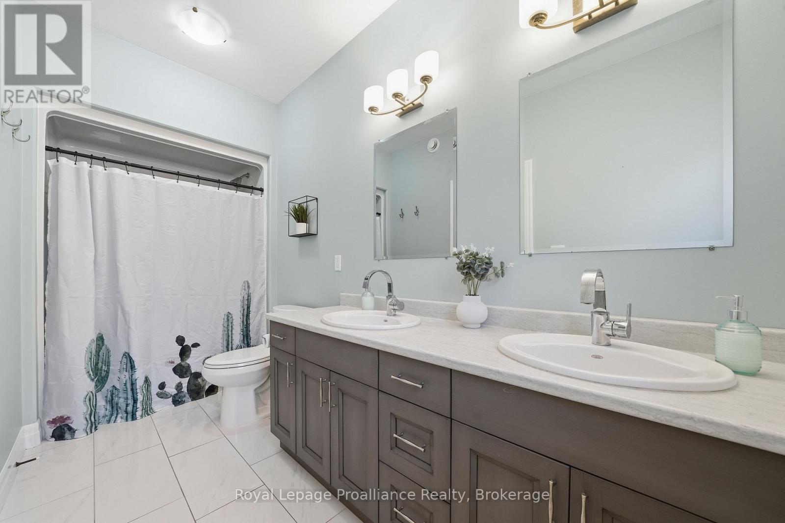 5 BEL AIR CRESCENT - 22