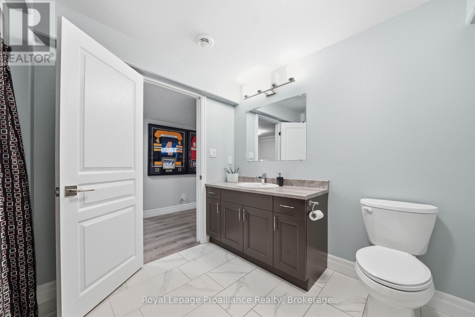 5 BEL AIR CRESCENT - 24