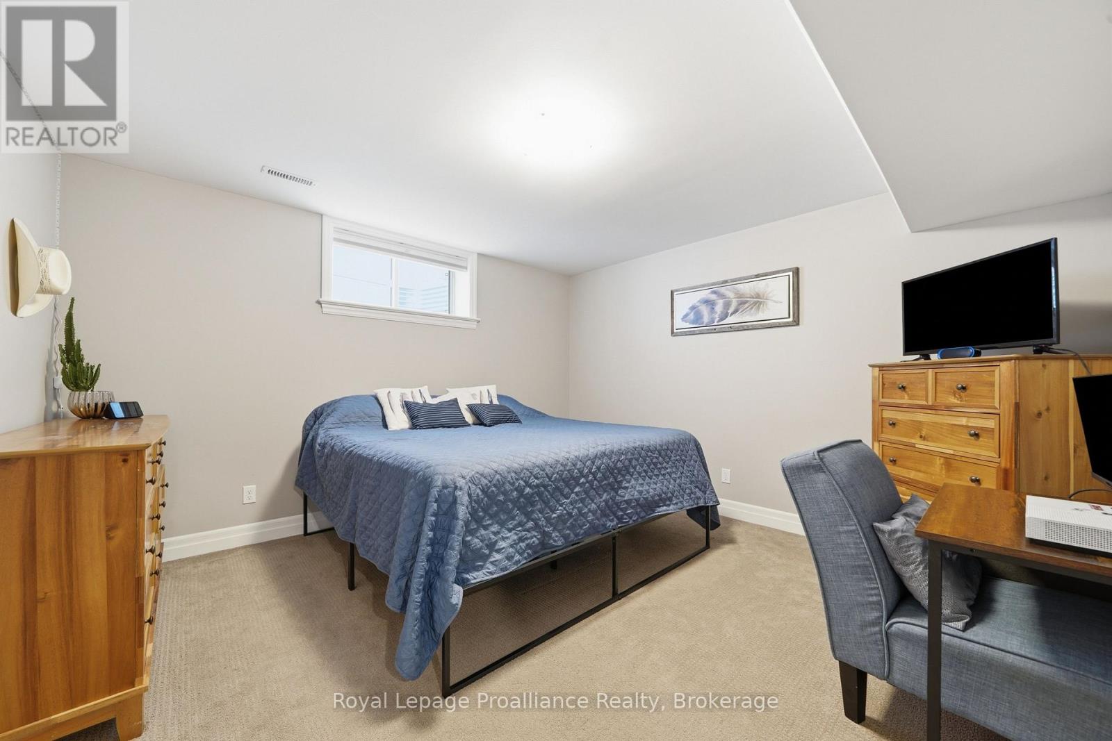5 BEL AIR CRESCENT - 31