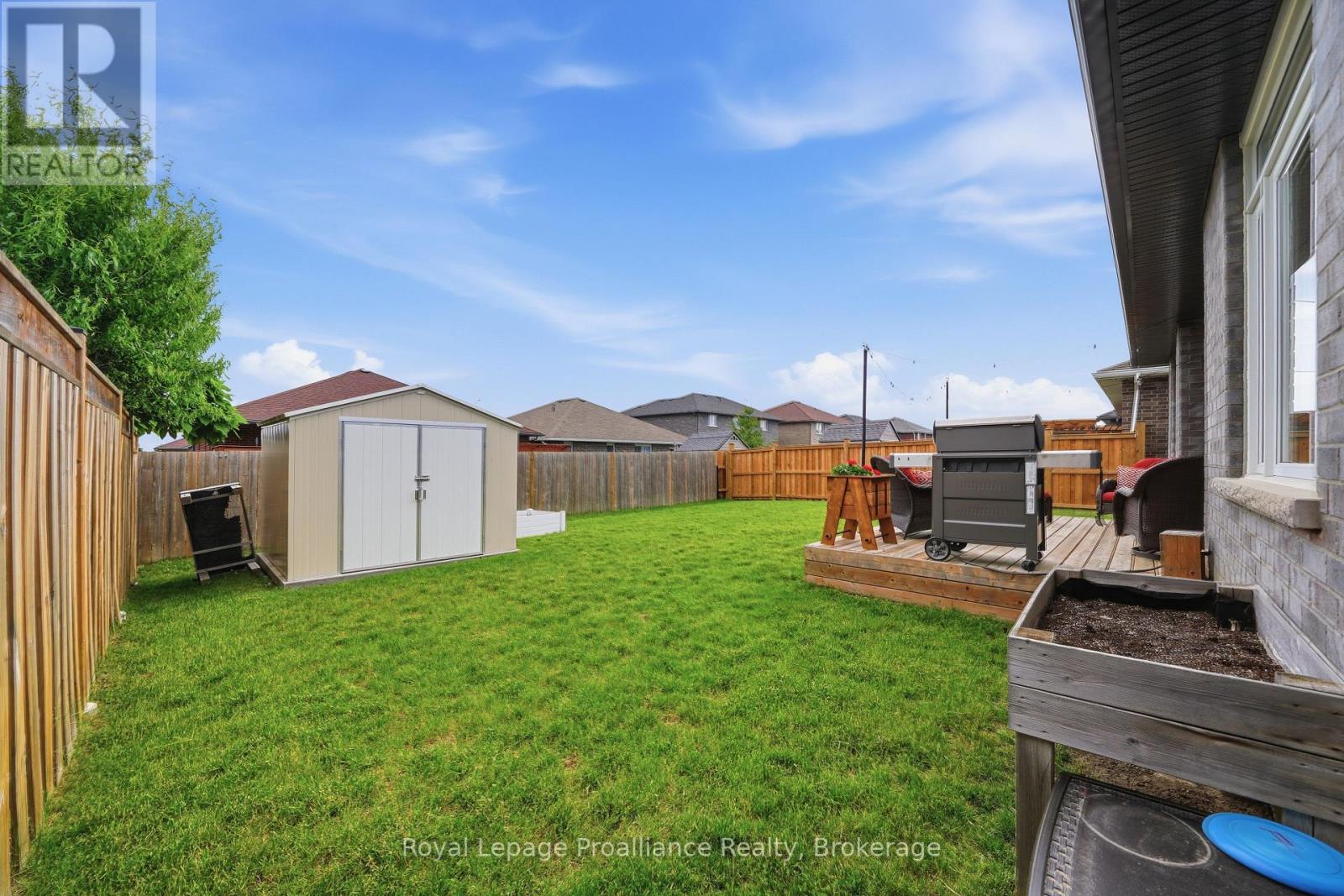 5 BEL AIR CRESCENT - 36