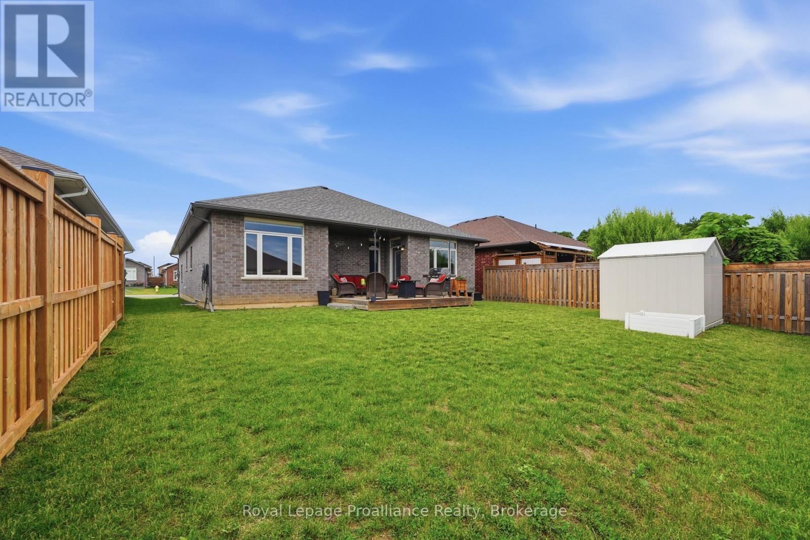 5 BEL AIR CRESCENT - 39