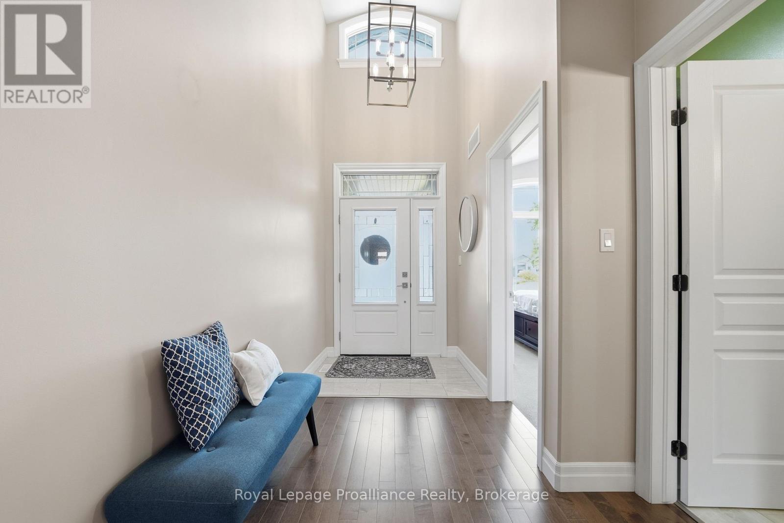 5 BEL AIR CRESCENT - 4
