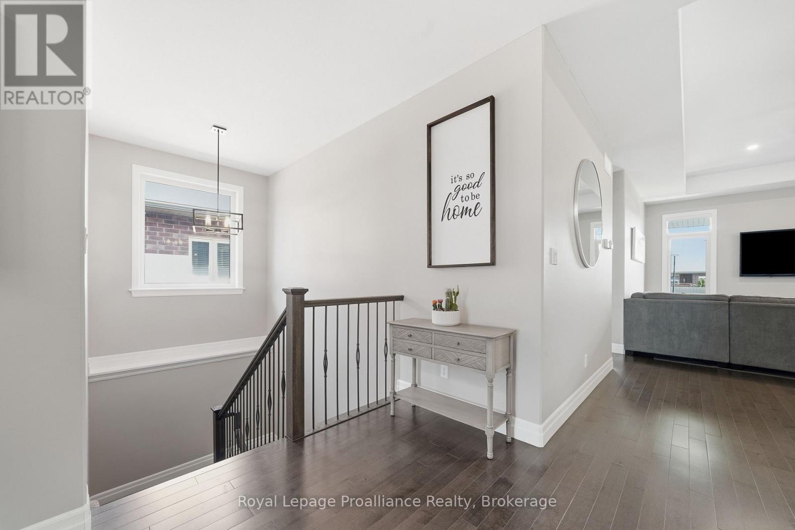 5 BEL AIR CRESCENT - 8