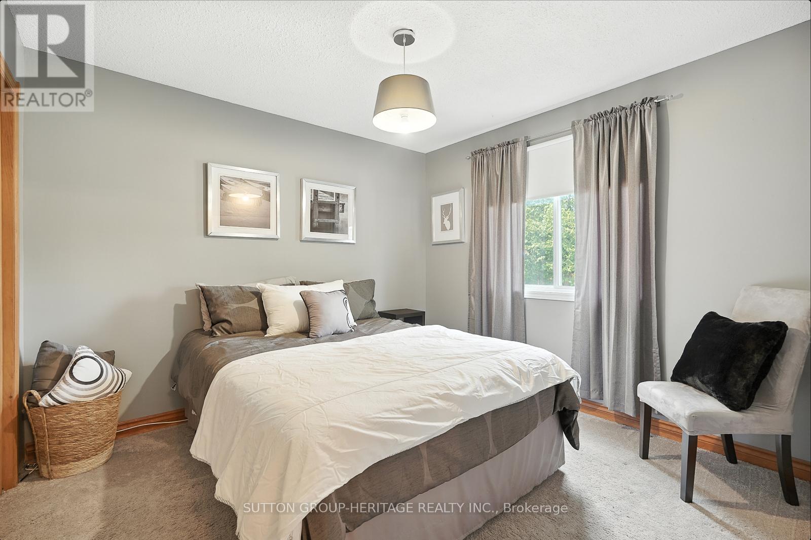 184 PIRATES GLEN DRIVE - 18