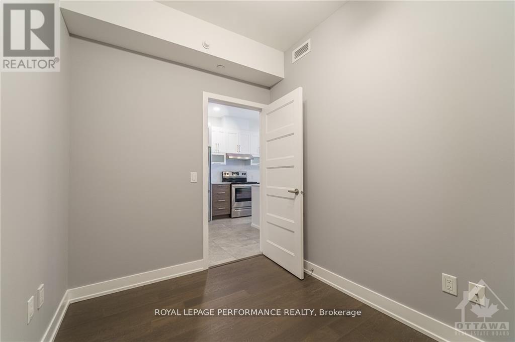 1 Bed, 1 Bath House for Rent in Ottawa – 200 INLET PRIVATE, Ottawa – MLS# X13465718 - Image 11