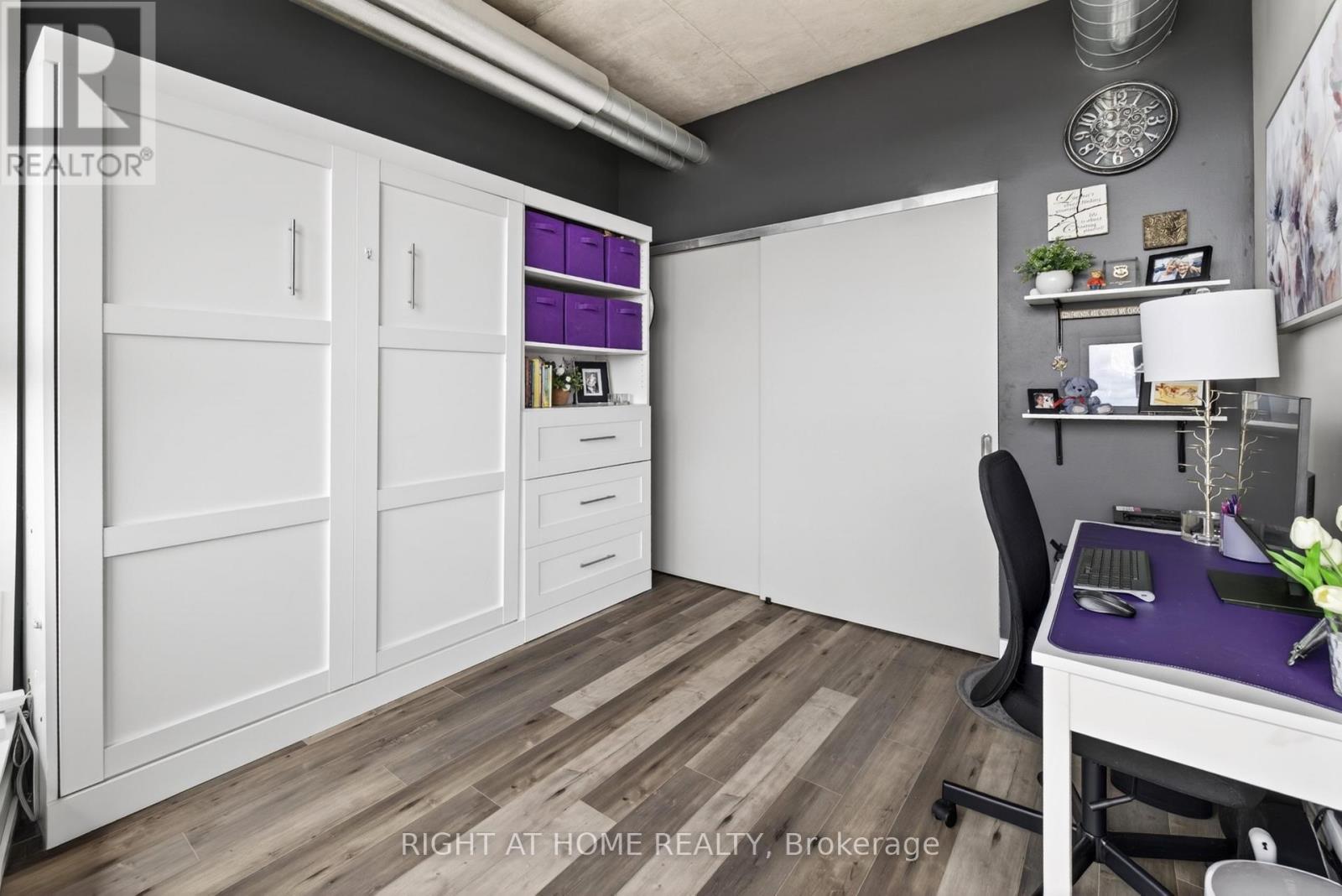#723 349 MCLEOD STREET - 16