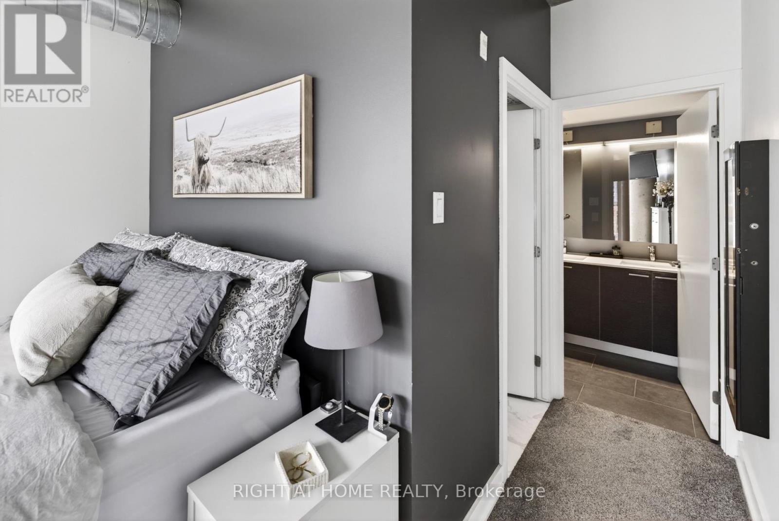 #723 349 MCLEOD STREET - 18