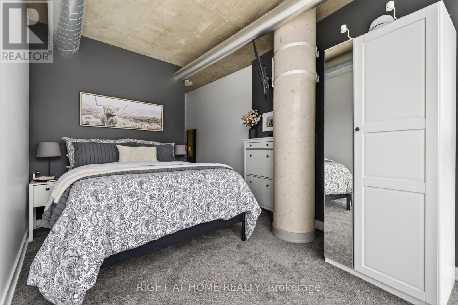 #723 349 MCLEOD STREET - 20