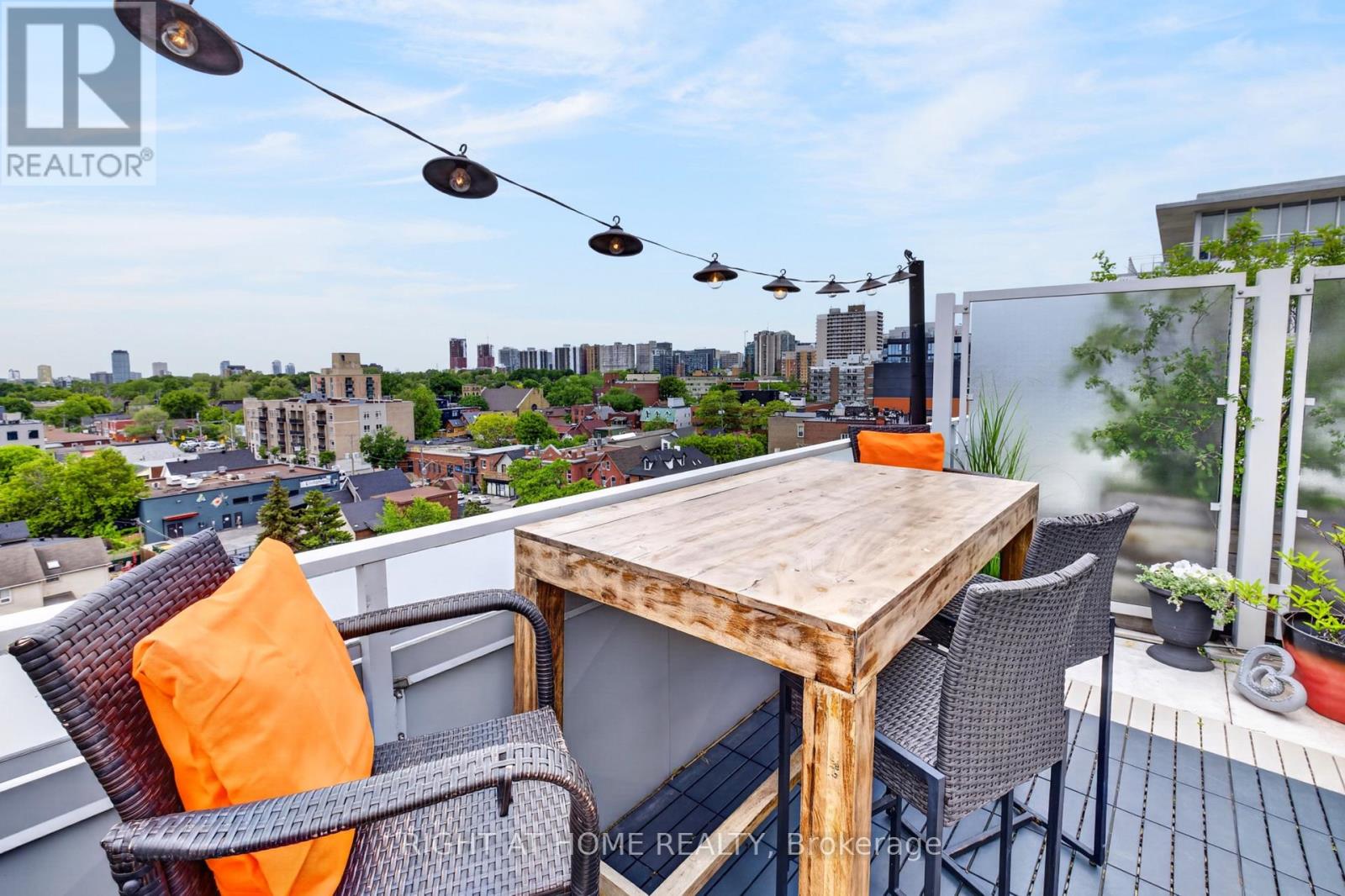 #723 349 MCLEOD STREET - 26