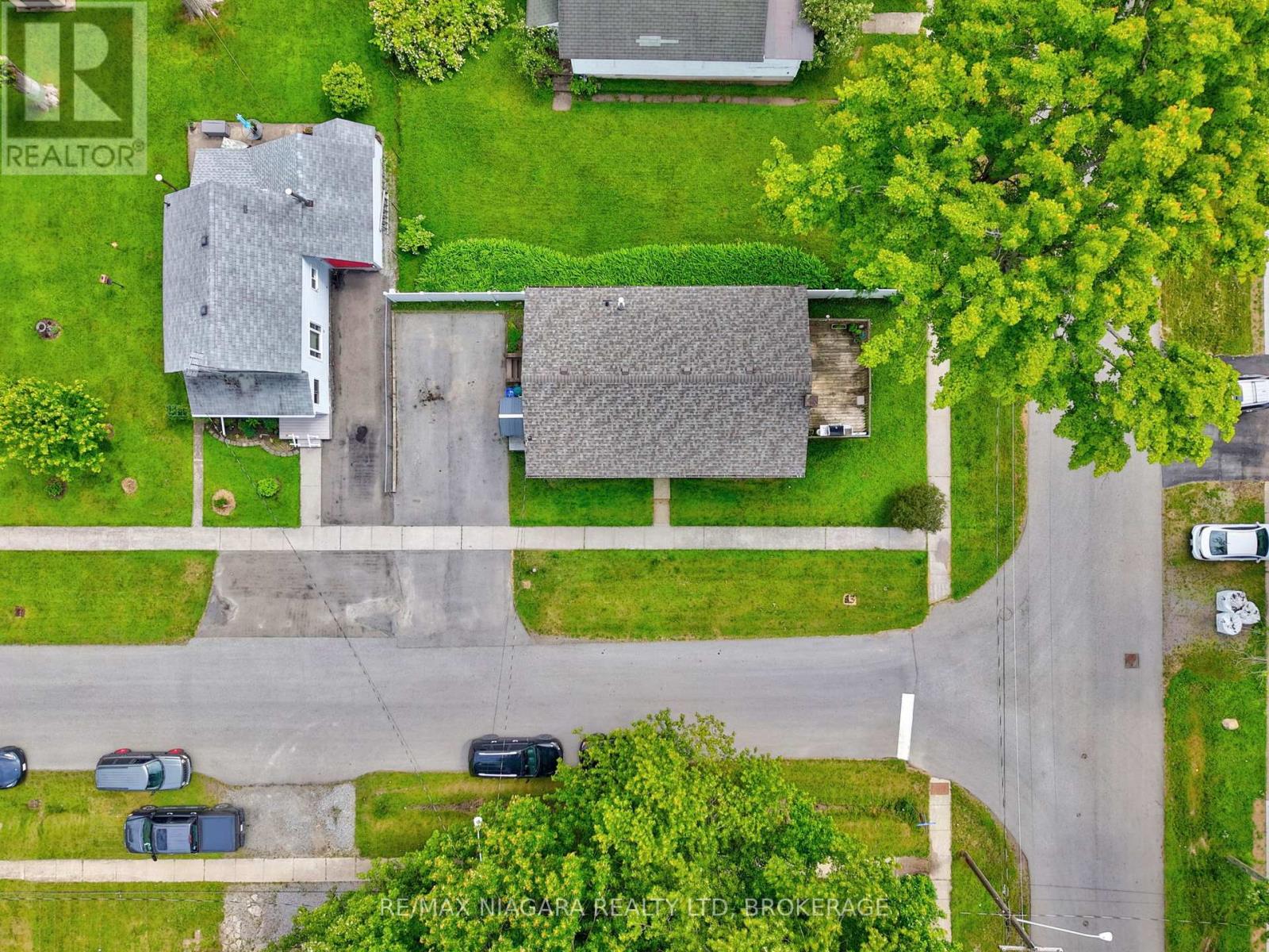 384 DOVERCOURT ROAD - 23