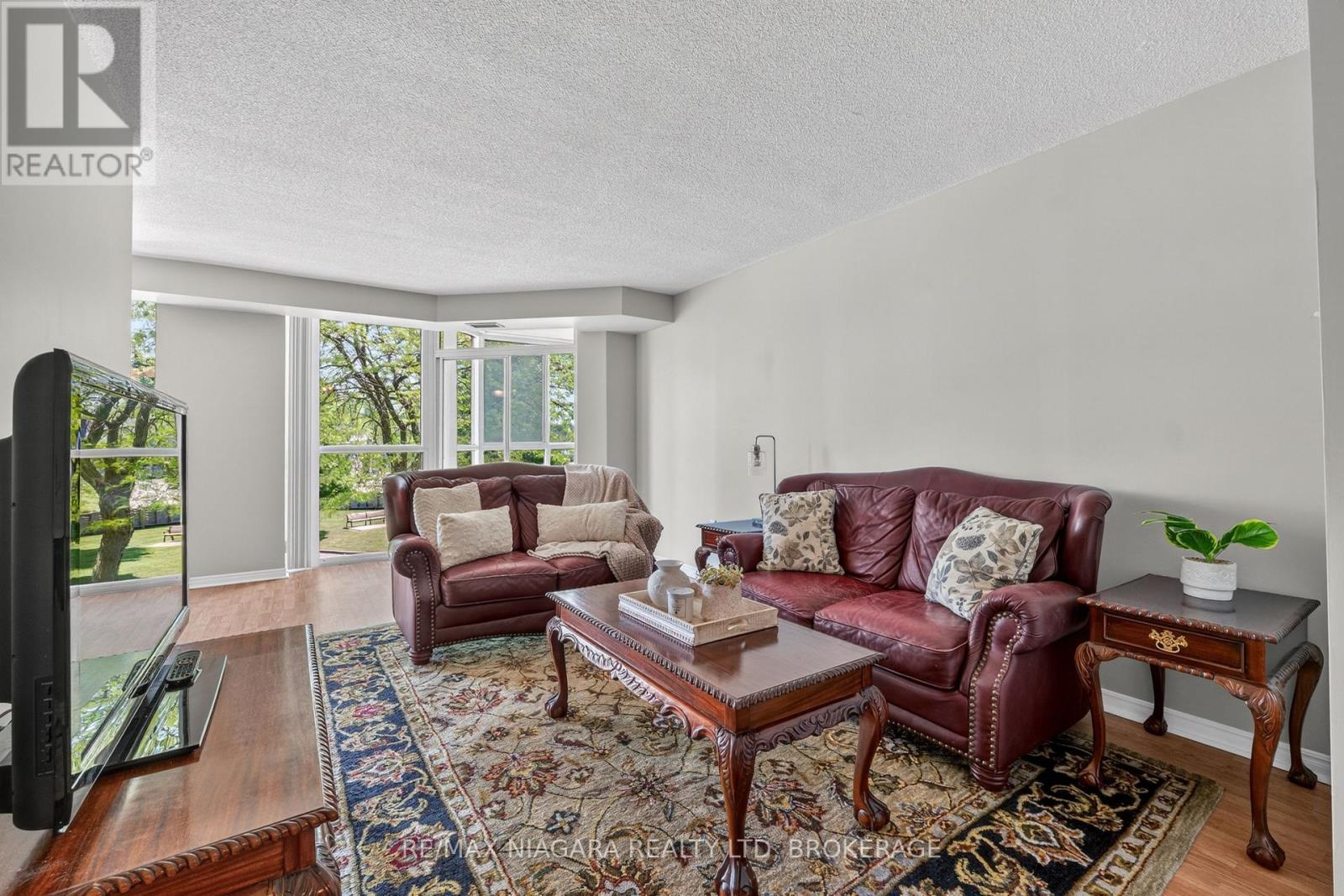 #204 162 MARTINDALE ROAD - 12