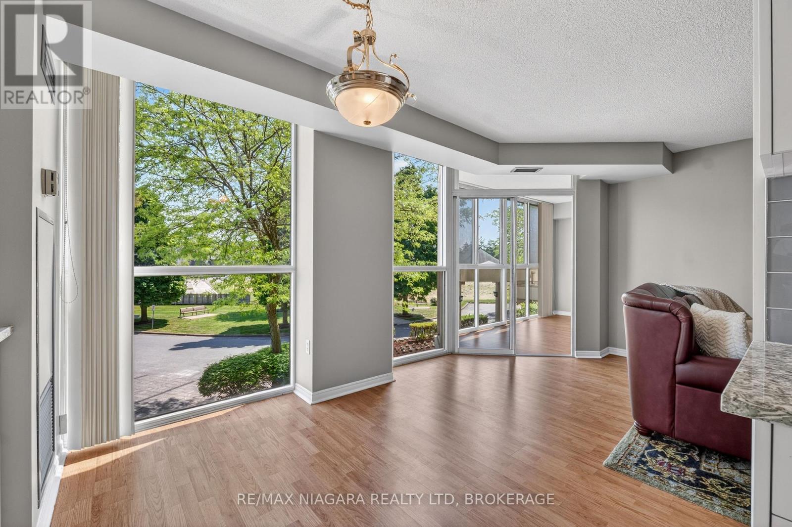 #204 162 MARTINDALE ROAD - 14