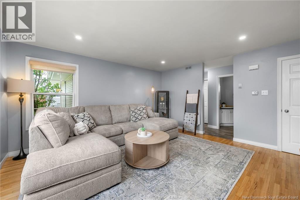 613 Clarence-Cormier Street - 19