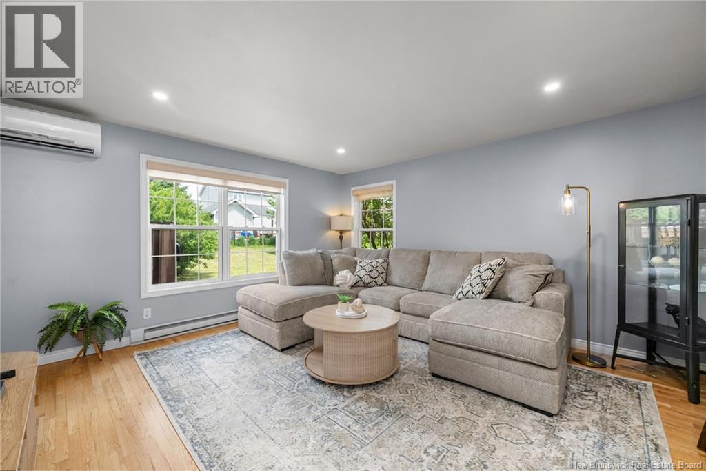 613 Clarence-Cormier Street - 20