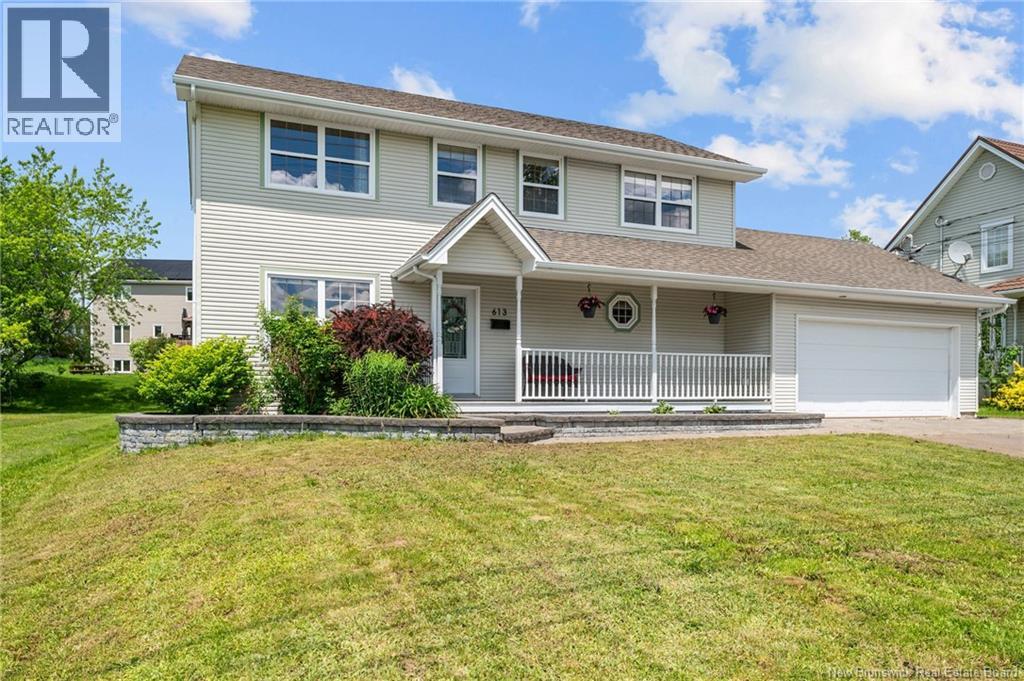 613 Clarence-Cormier Street - 49