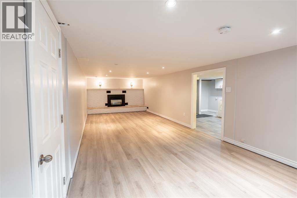 372 VROOM STREET - 17