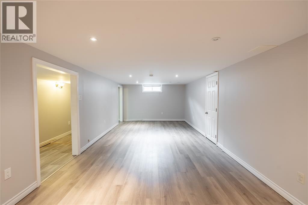 372 VROOM STREET - 19
