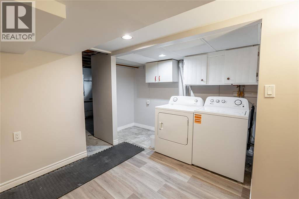 372 VROOM STREET - 20