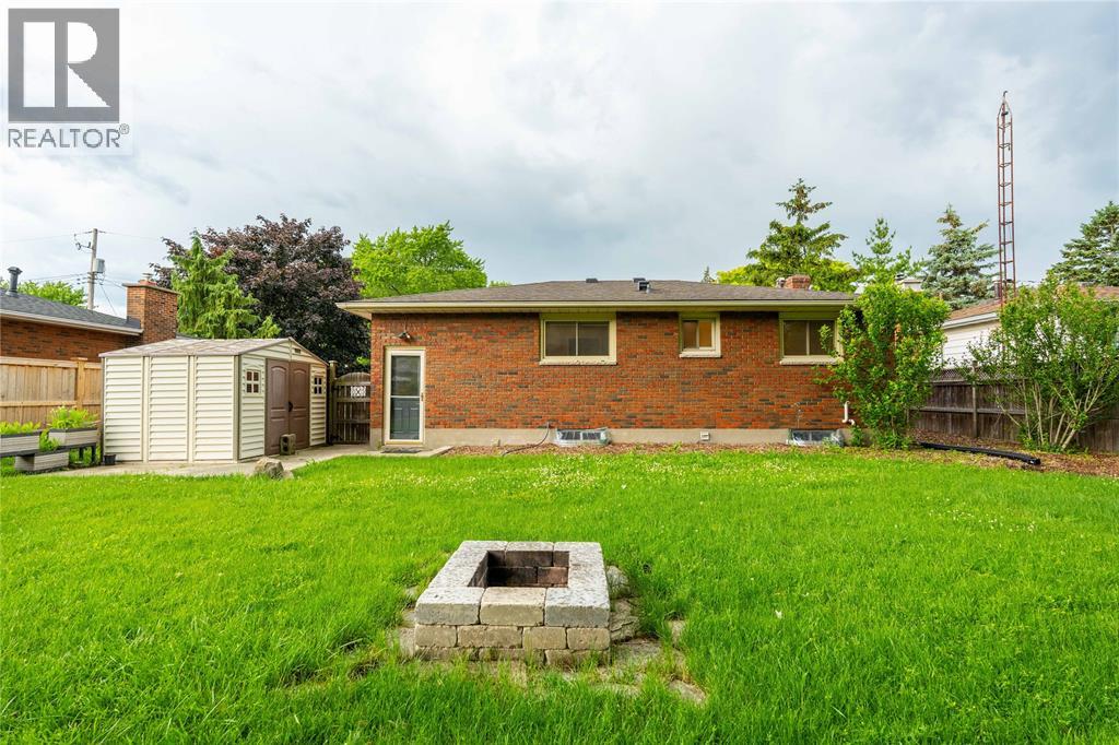 372 VROOM STREET - 24