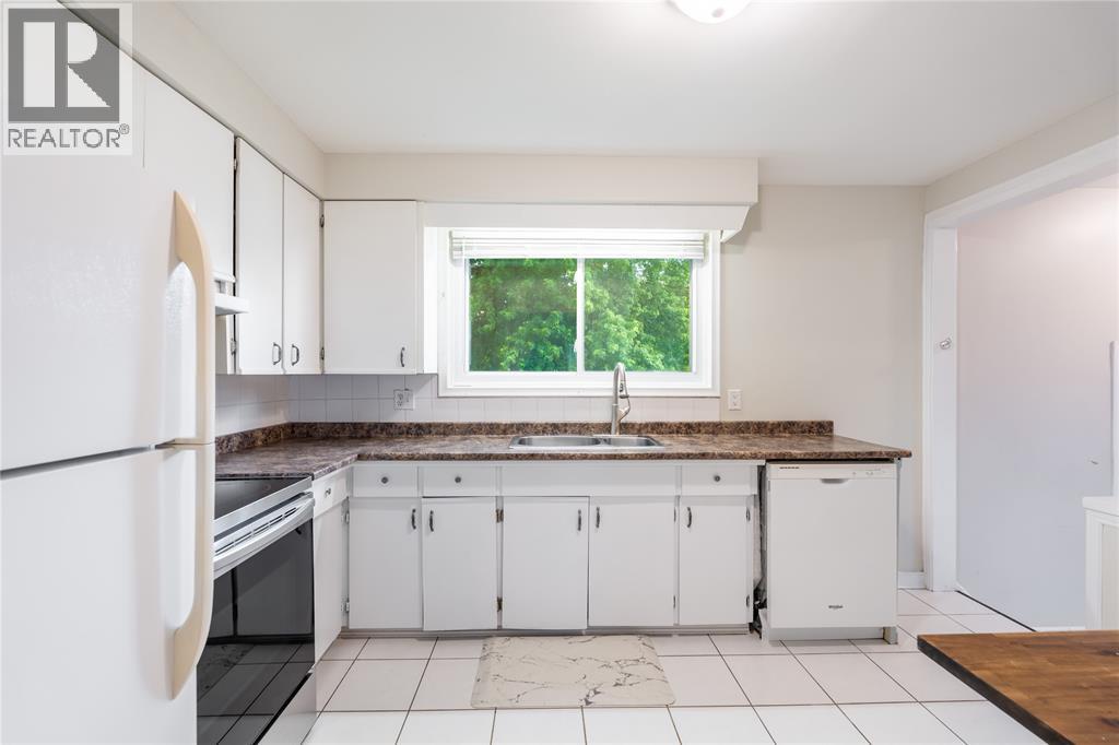 372 VROOM STREET - 7