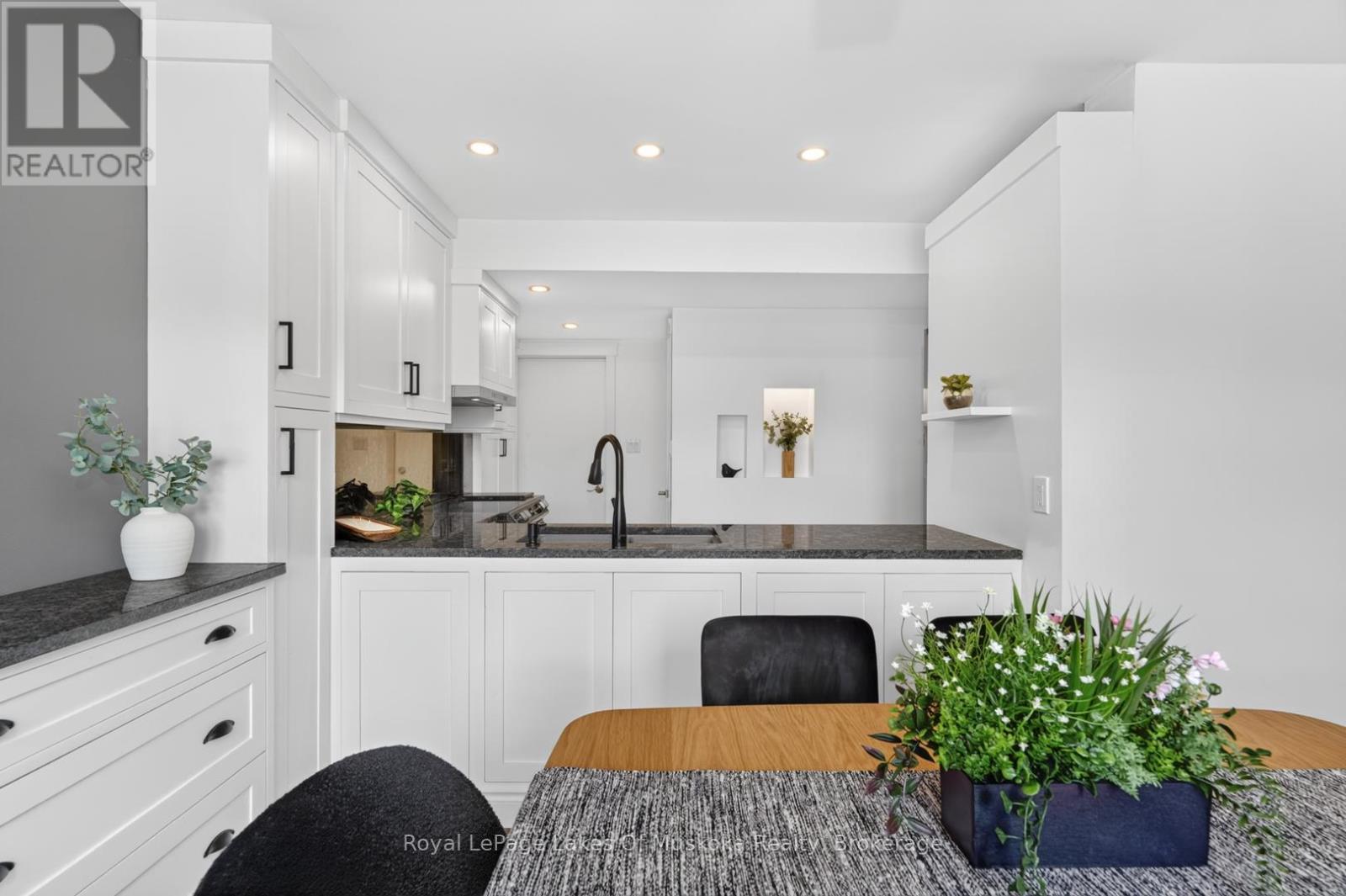 19 JOHN STREET - 10