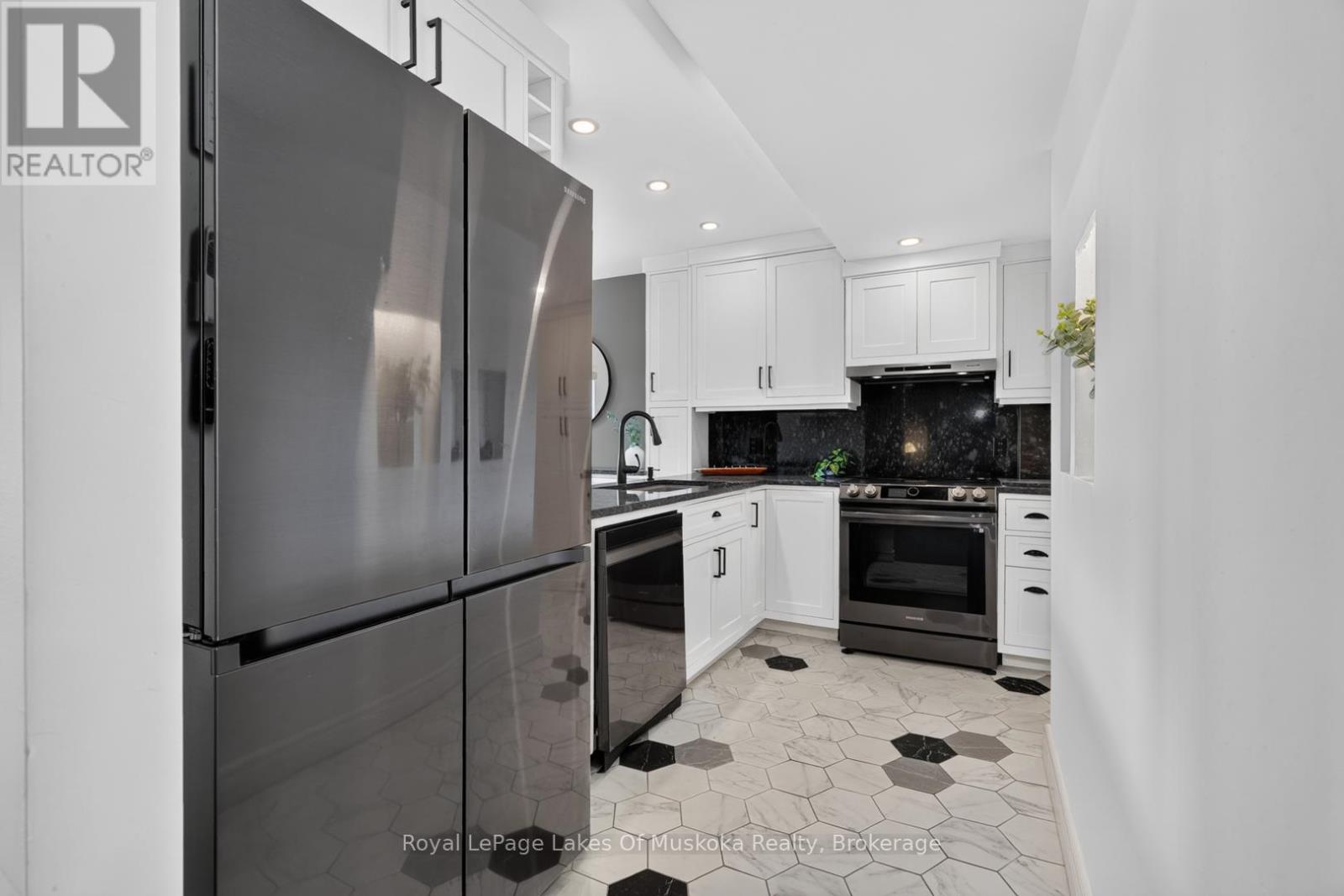 19 JOHN STREET - 11