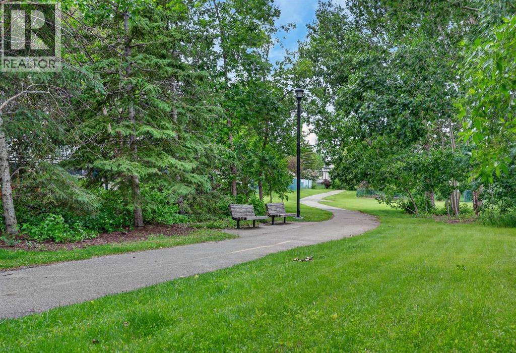 15 Douglas Glen Heights SE — photo 46