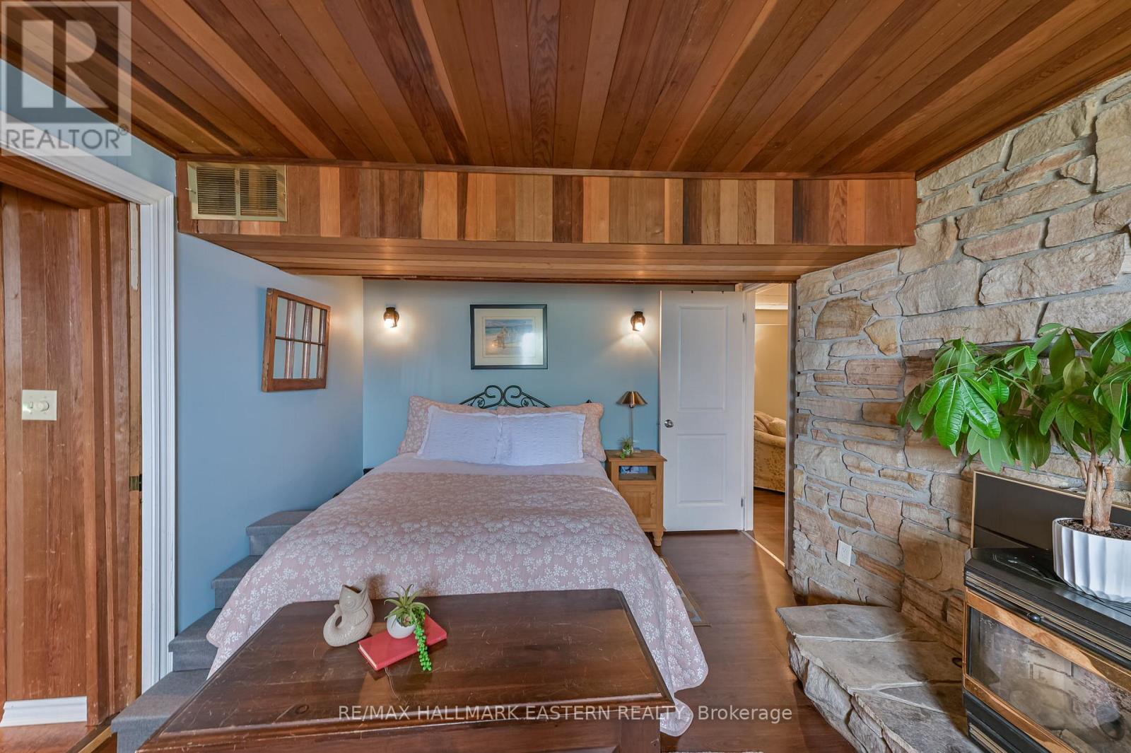 ##200 8018 TAITS BEACH ROAD - 38