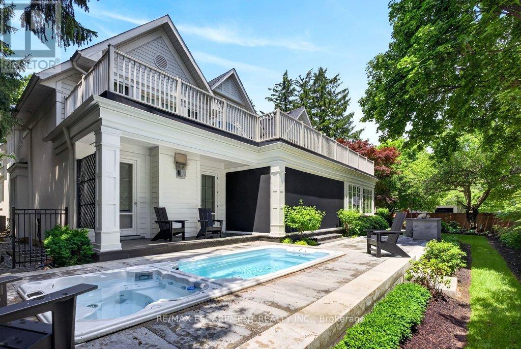 162 FRUITLAND AVENUE - 44