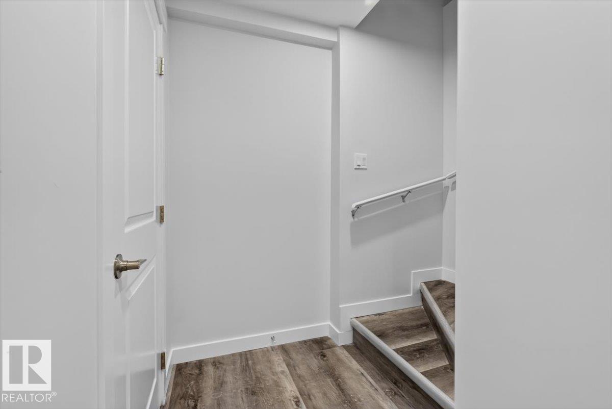 2144 51 ST SW - 32