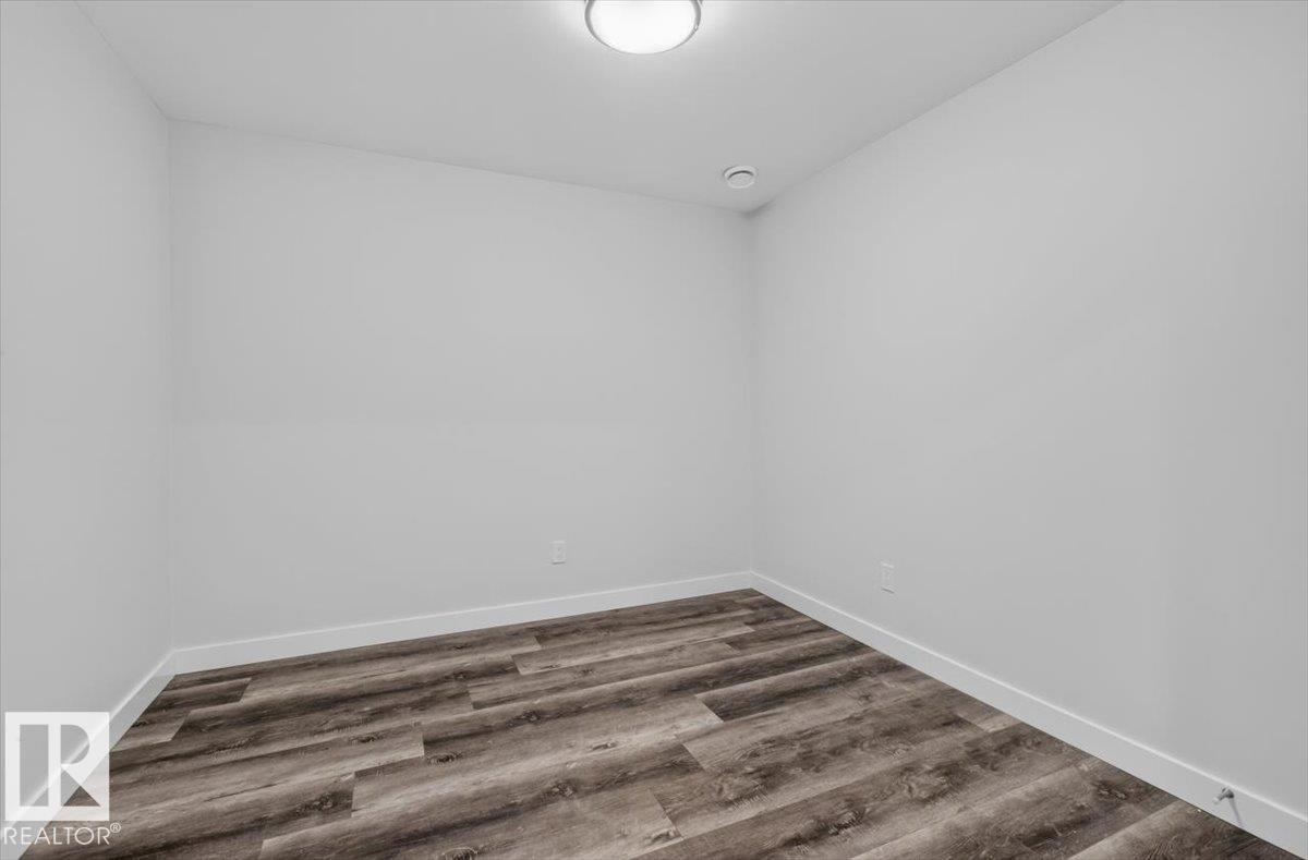 2144 51 ST SW - 37