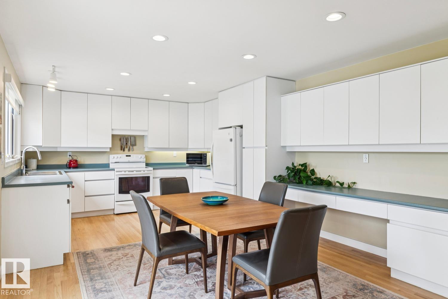 3607 118 ST NW — photo 10