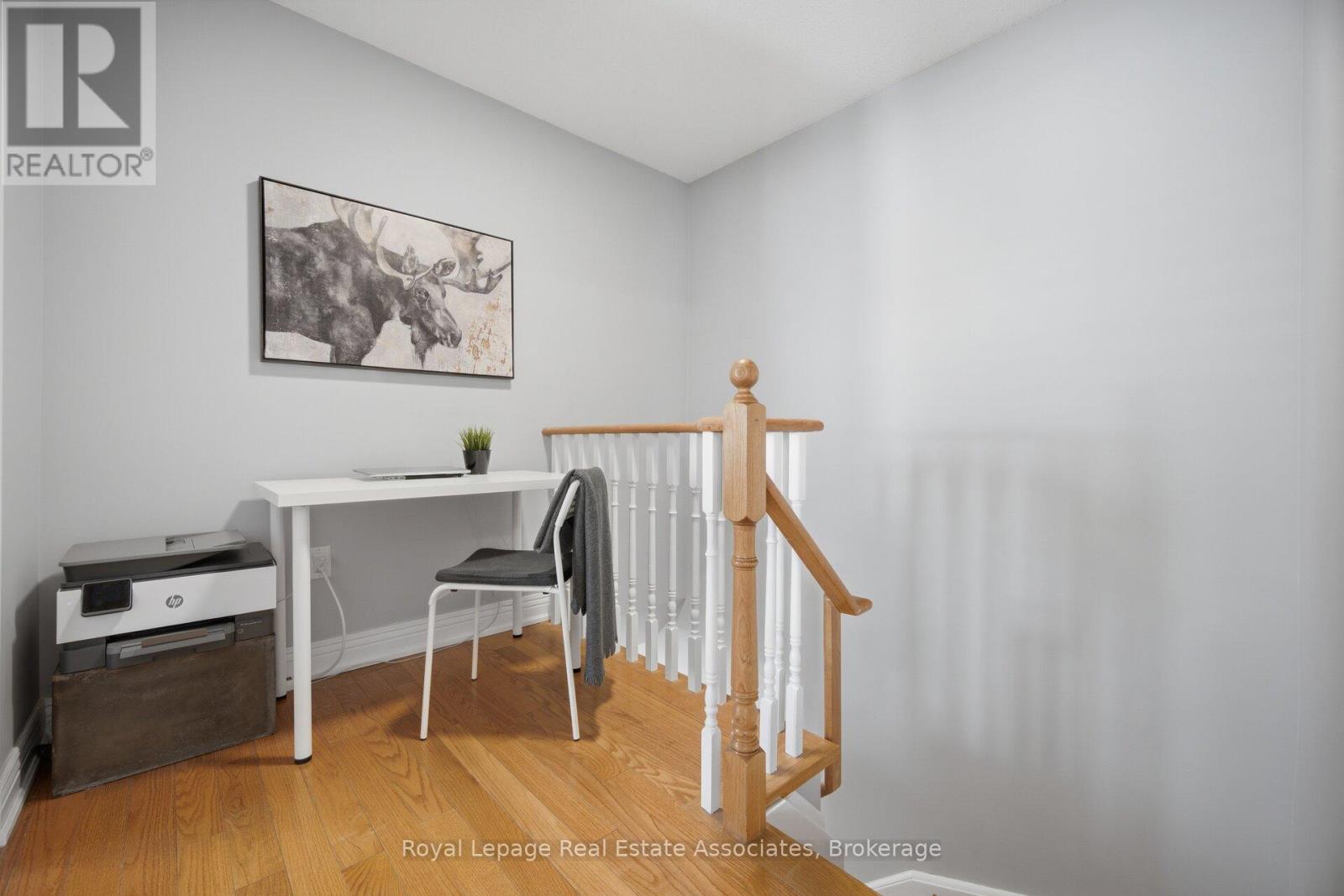 192 LOUISBOURG WAY - 20