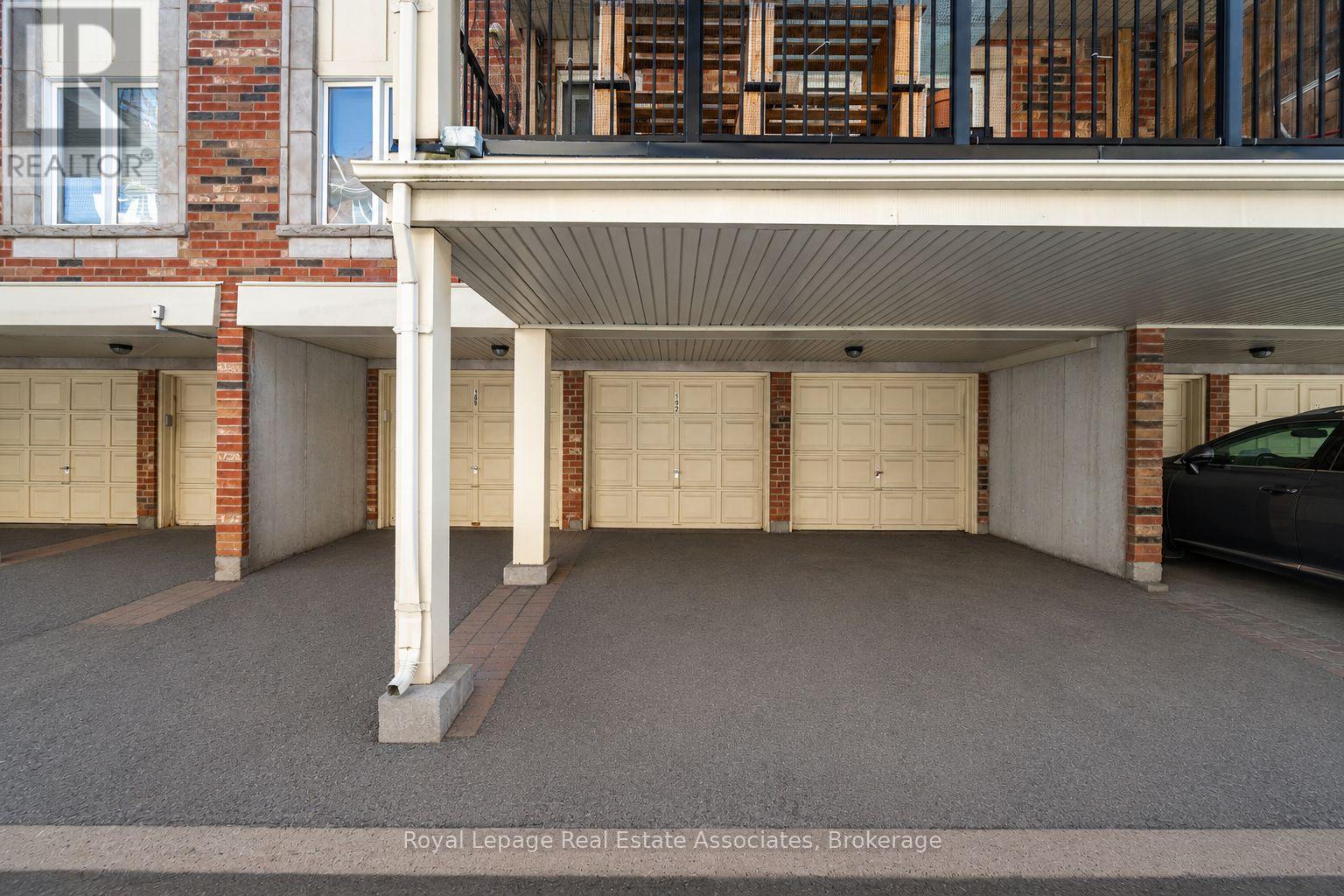 192 LOUISBOURG WAY - 32
