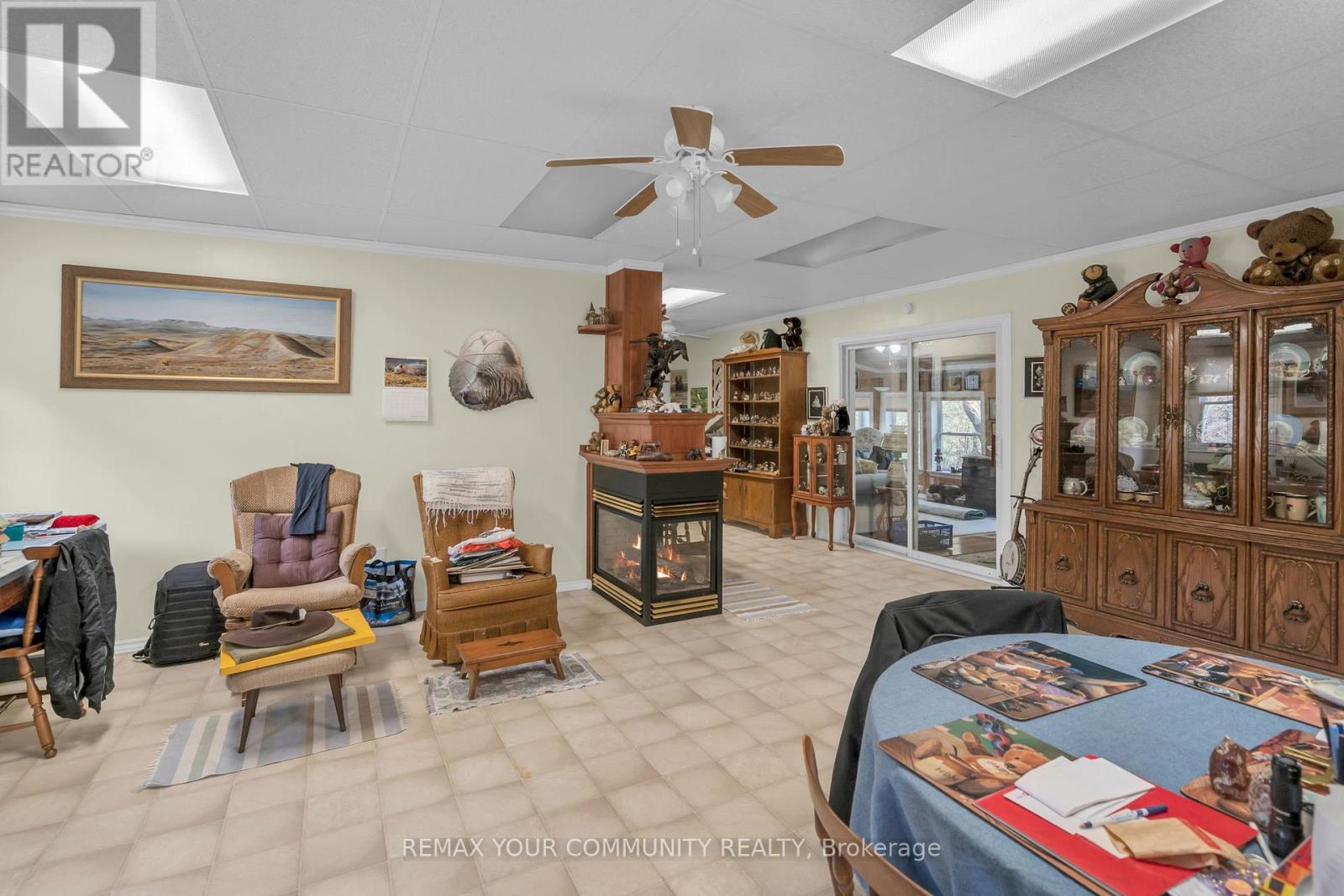 700 CATERING ROAD S - 12