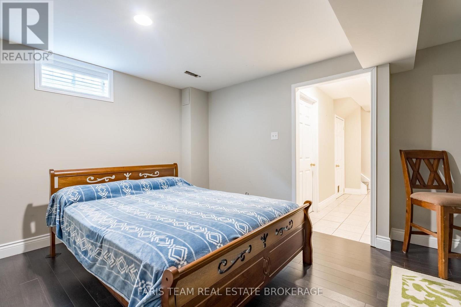 54 BIRD STREET - 22