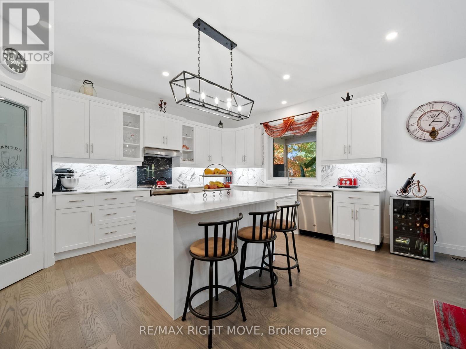 22 BELLEHUMEUR ROAD - 17