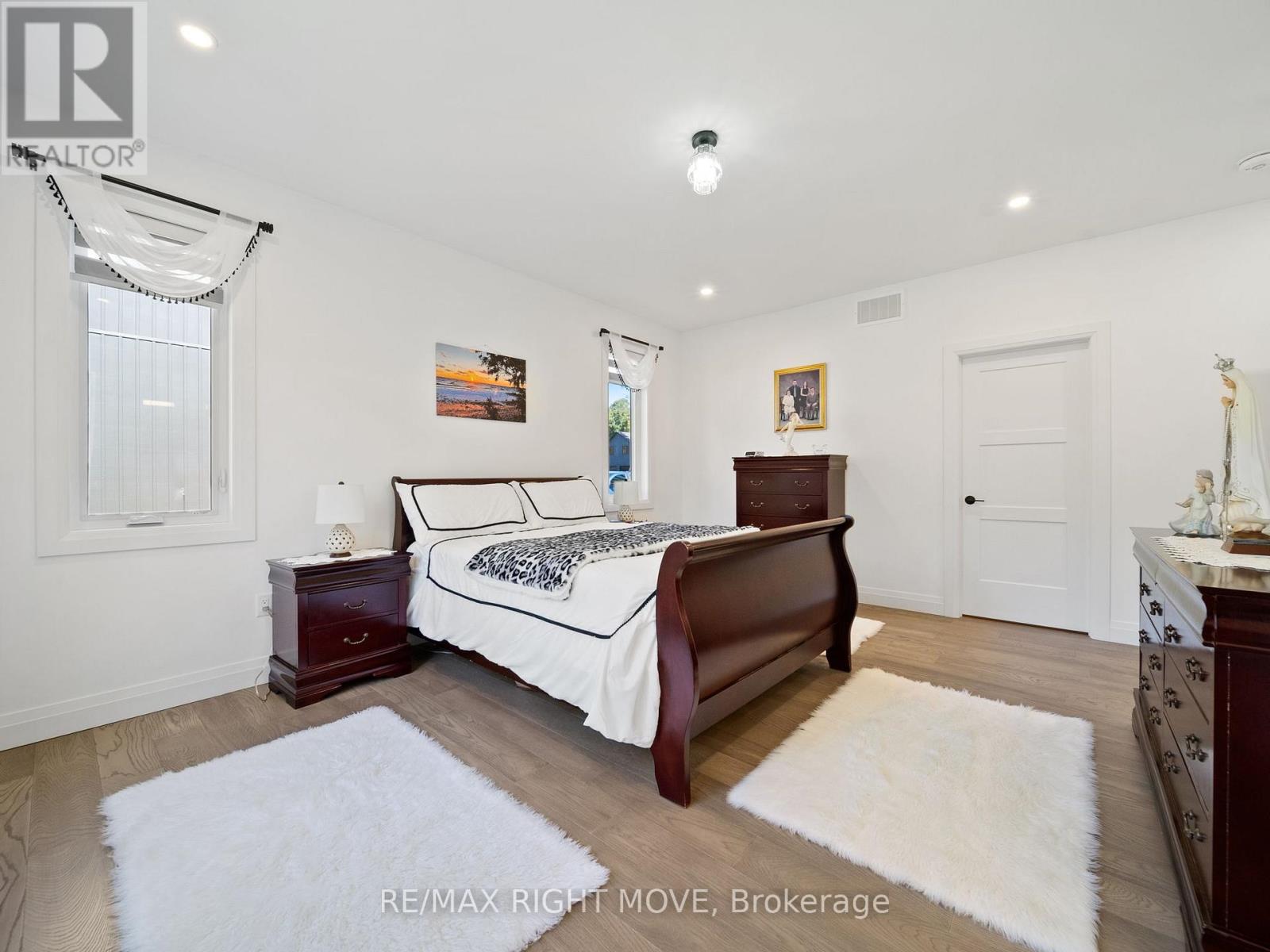 22 BELLEHUMEUR ROAD - 21