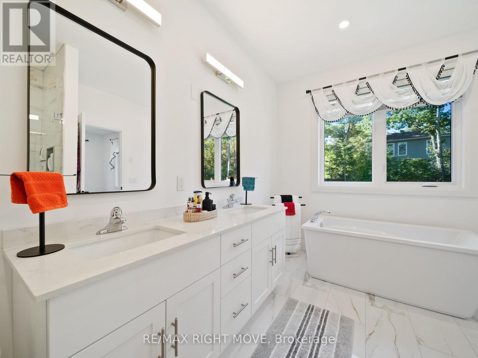 22 BELLEHUMEUR ROAD - 25