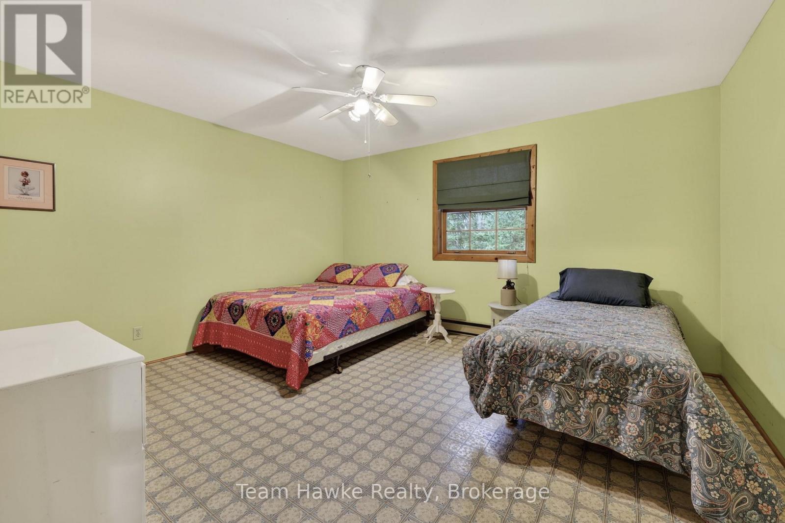698 TINY BEACHES ROAD S - 24