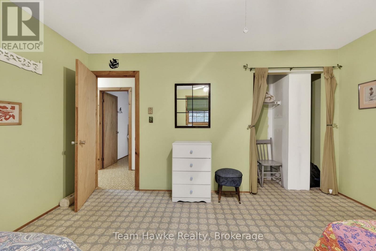 698 TINY BEACHES ROAD S - 25