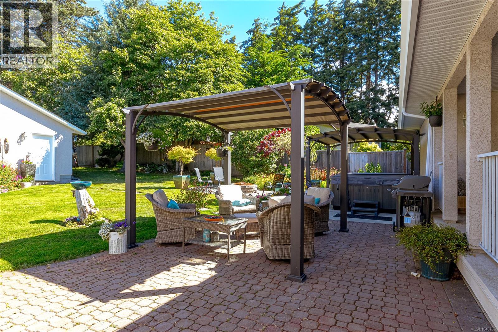 6810 West Coast Rd, Sooke