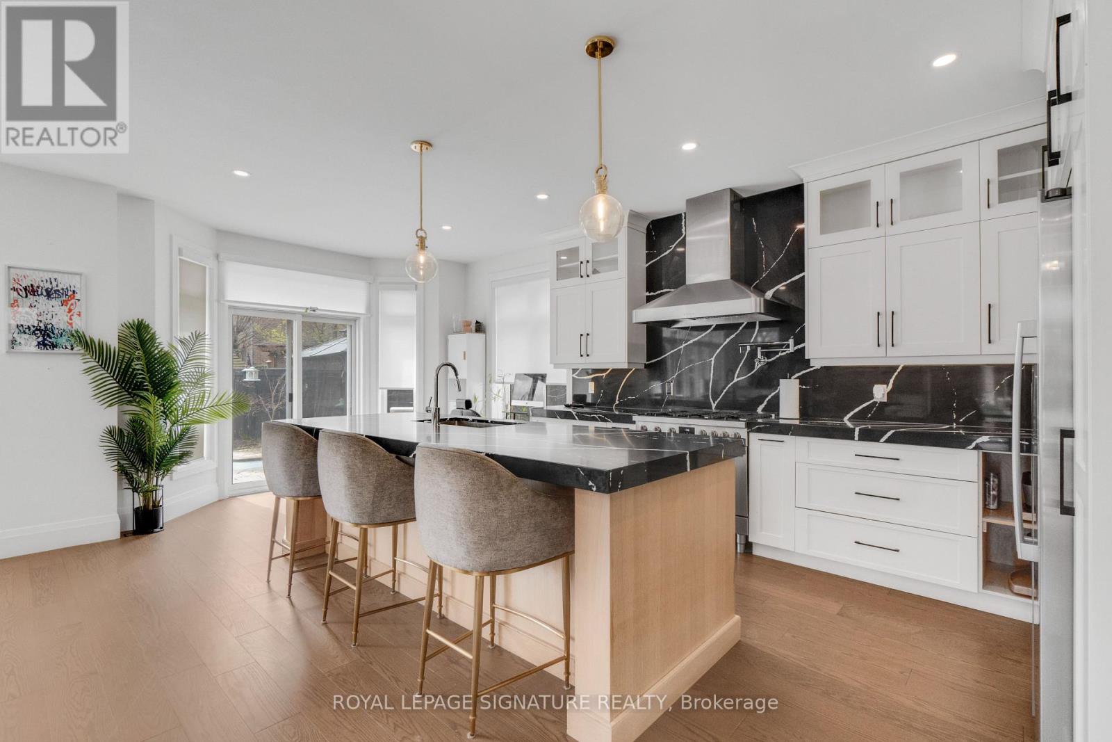 2324 HILLTOP LANE - 11