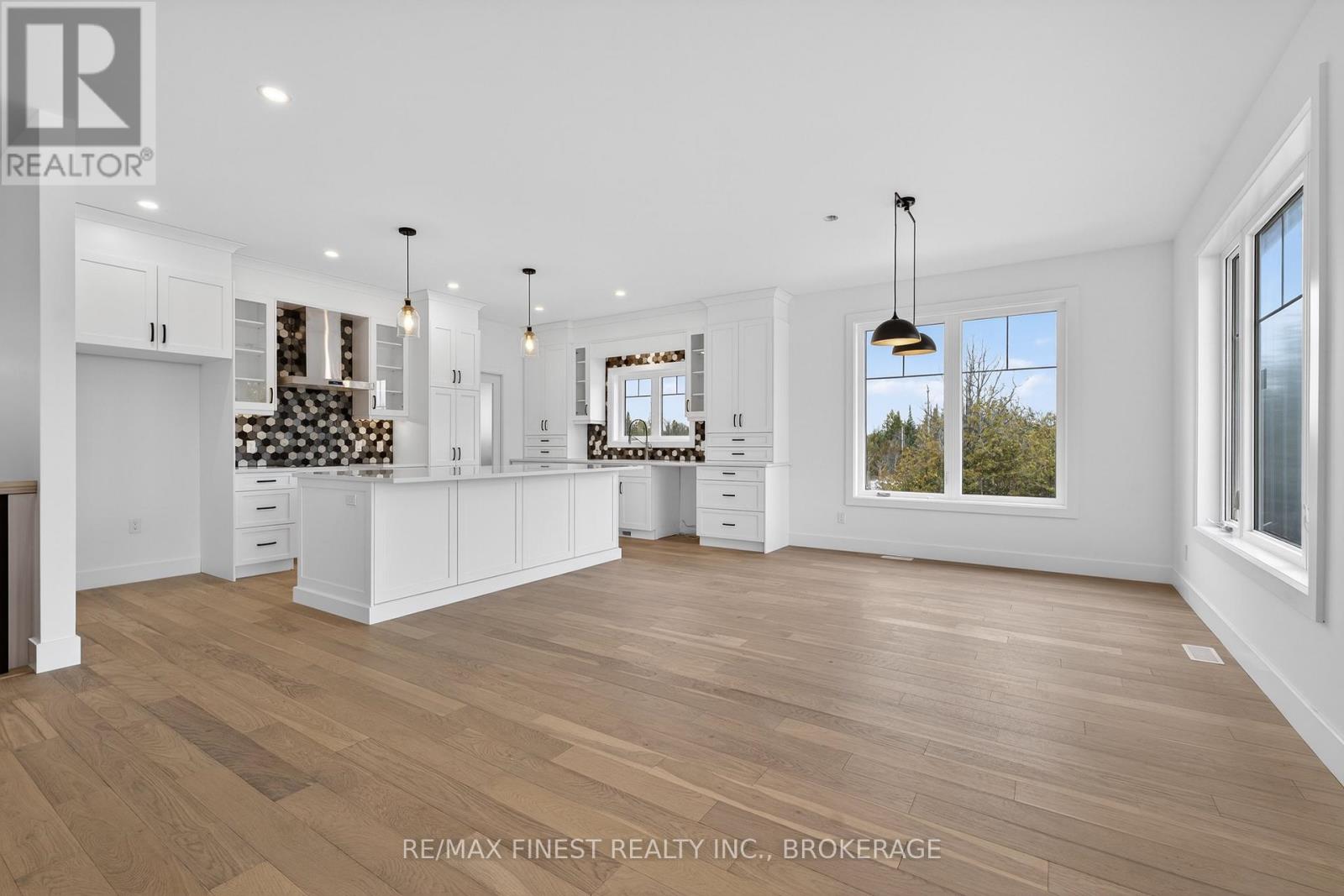 1291 NEIL ROAD - 12