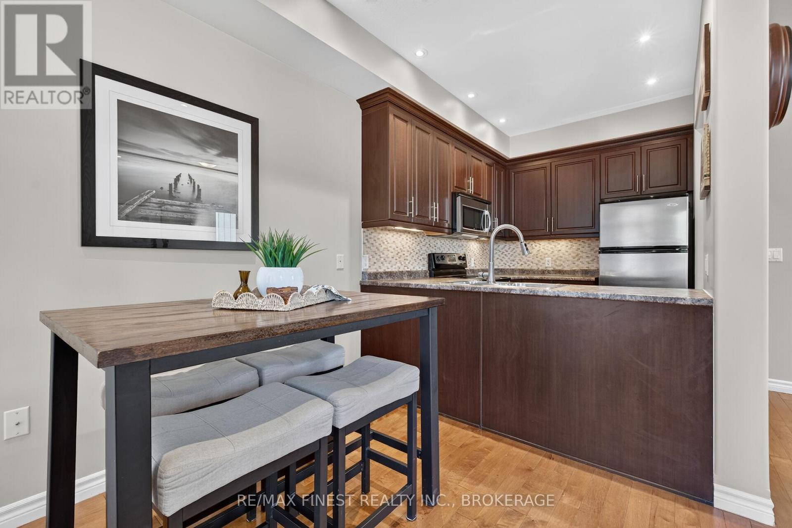 767 NEWMARKET LANE - 13
