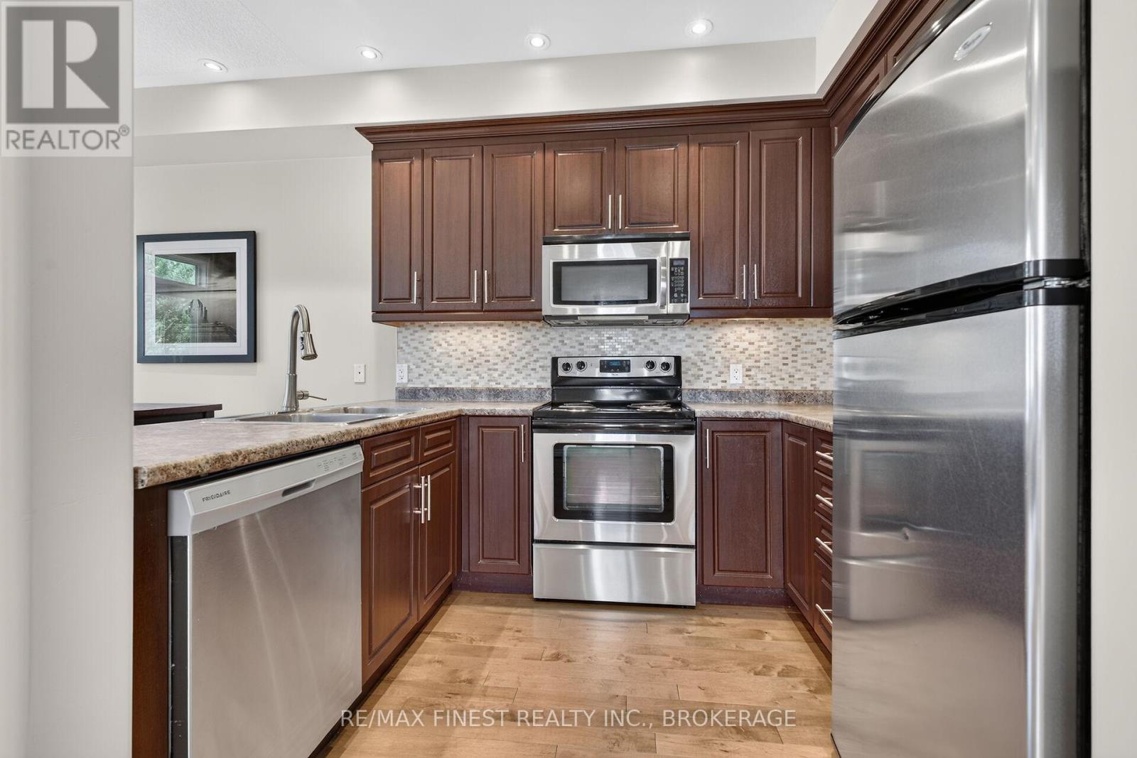 767 NEWMARKET LANE - 15