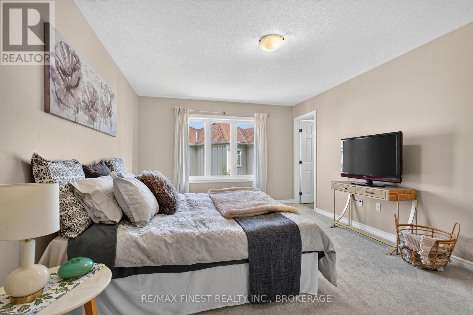 767 NEWMARKET LANE - 20